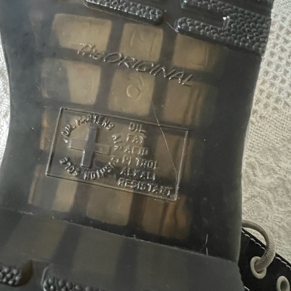 NEW Dr. Martens Classic Leather Pascal Boots Black Women’s Size 8 - Picture 13 of 15